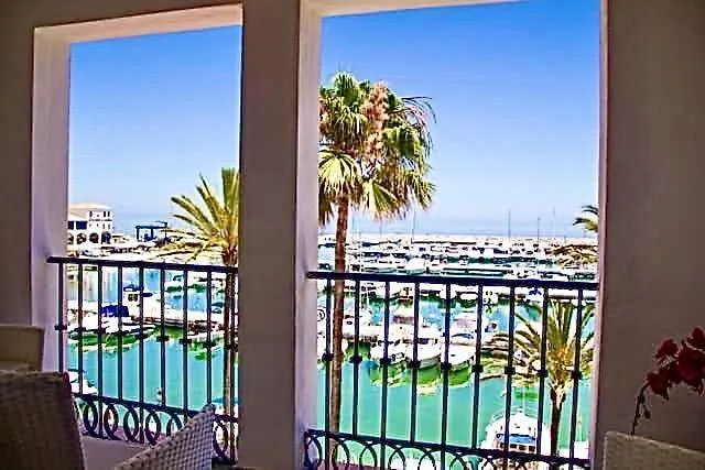 Best Of Marina Living Overlooking The Sea San Luis de Sabinillas
